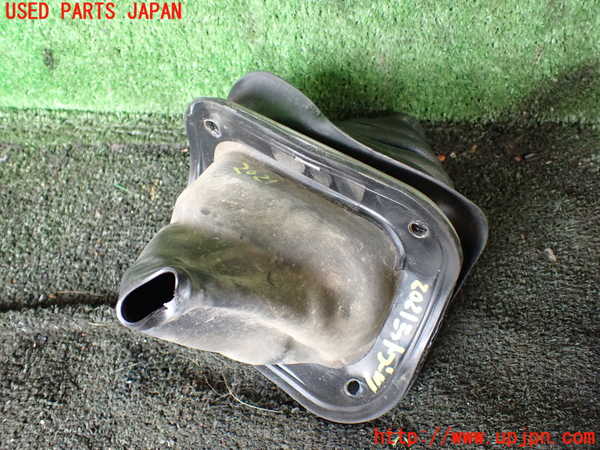 5UPJ-20217575]ランクルプラド(KZJ78W)シフトブーツ 中古_m0003.jpg