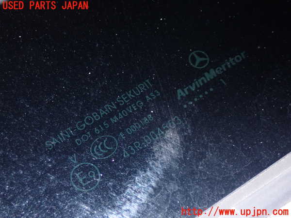 1UPJ-20221470]ベンツ CLS350(218359C C218)1列目サンルーフガラス 43R-004553 中古_m0002.jpg