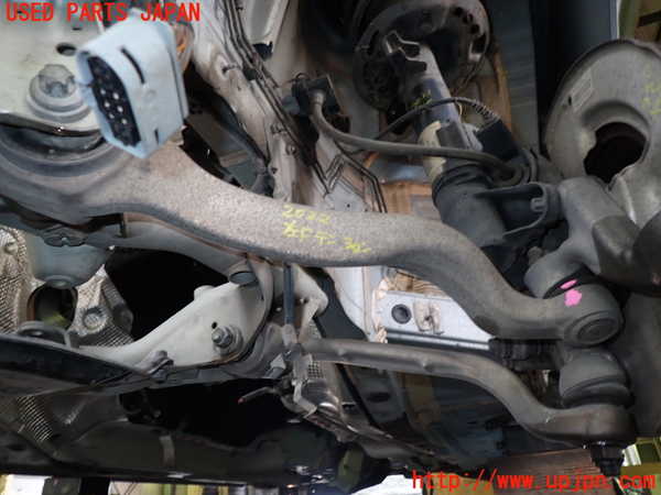 1UPJ-20225320]ベンツ CLS350(218359C C218)左フロントテンションロッド 中古_m0001.jpg