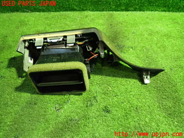 1UPJ-20227526]ベンツ CLS350(218359C C218)エアコン吹き出し口1 (右) 中古_m0003.jpg