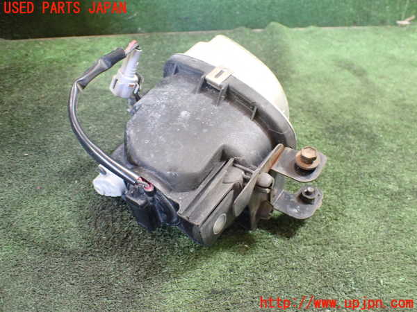 1UPJ-20231182]レクサス・SC430(UZZ40)左フォグ 中古_m0002.jpg