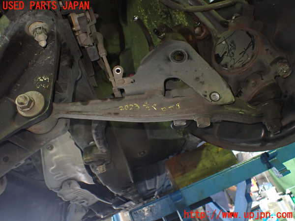 1UPJ-20235186]レクサス・SC430(UZZ40)左フロントロアアーム1 中古_m0001.jpg