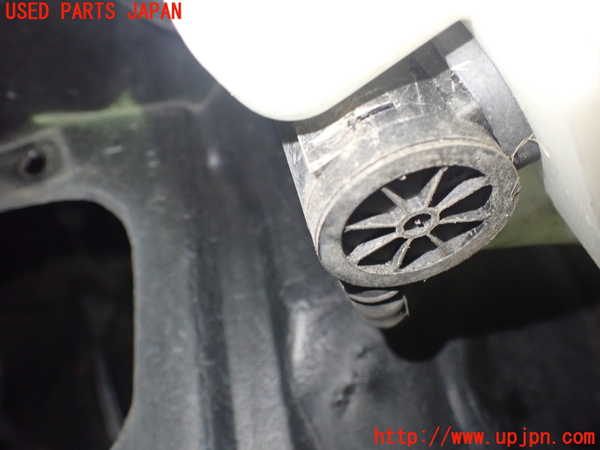 1UPJ-20236791]レクサス・SC430(UZZ40)ウォッシャータンク1 中古_m0003.jpg