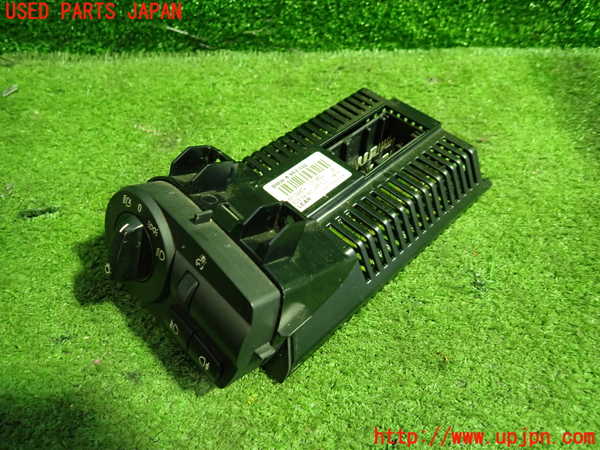 5UPJ-20246285]BMW Z4 (E85) ロードスター(BT30)ライトスイッチ 中古_m0002.jpg