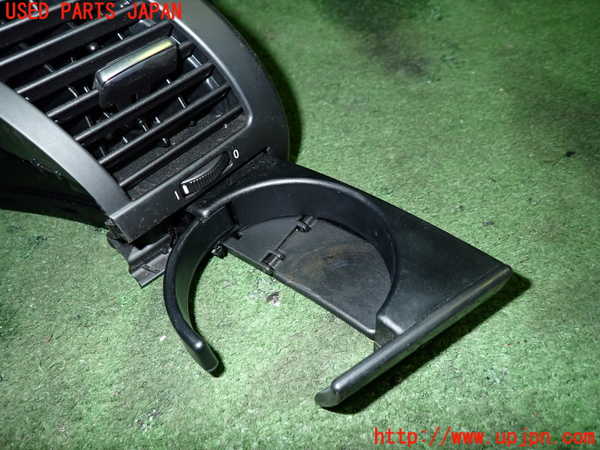 5UPJ-20247526]BMW Z4 (E85) ロードスター(BT30)エアコン吹き出し口1（右） 中古_m0002.jpg