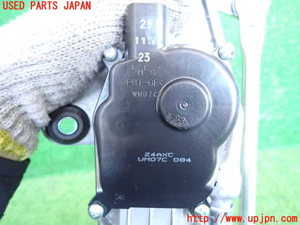 5UPJ-20256770]WR-V(DG5)フロントワイパーモーター 中古_m0003.jpg