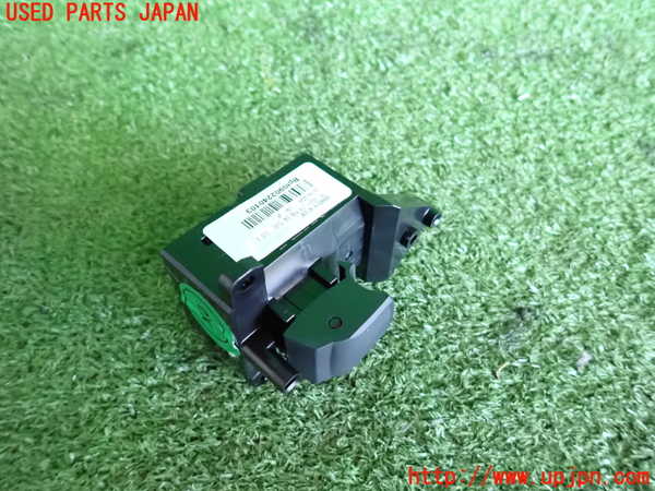 5UPJ-20256245]WR-V(DG5)左前パワーウィンドウスイッチ 中古_m0002.jpg