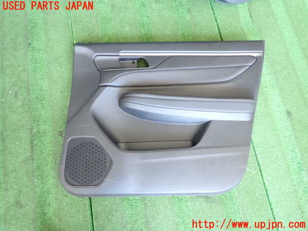 5UPJ-20251234]WR-V(DG5)右前ドア内張り 中古_m0001.jpg