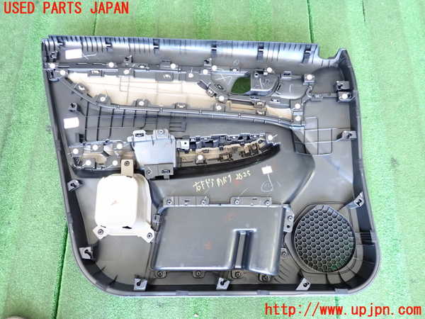 5UPJ-20251234]WR-V(DG5)右前ドア内張り 中古_m0005.jpg