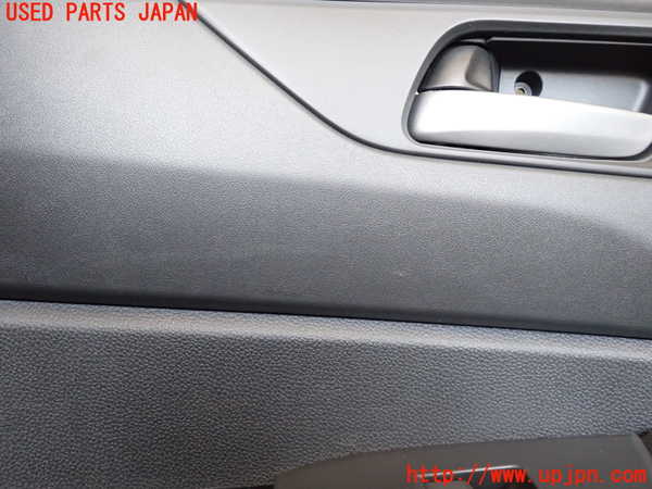 5UPJ-20251324]WR-V(DG5)左後ドア内張り 中古_m0003.jpg