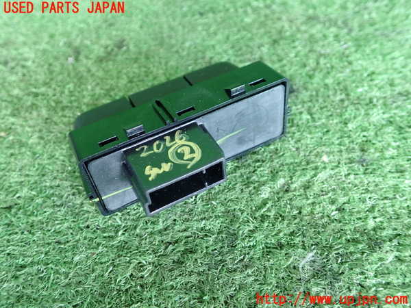 2UPJ-20266307]キャデラック・ATS(A1SL)スイッチ2(HUD INFO 照度) 中古_m0002.jpg