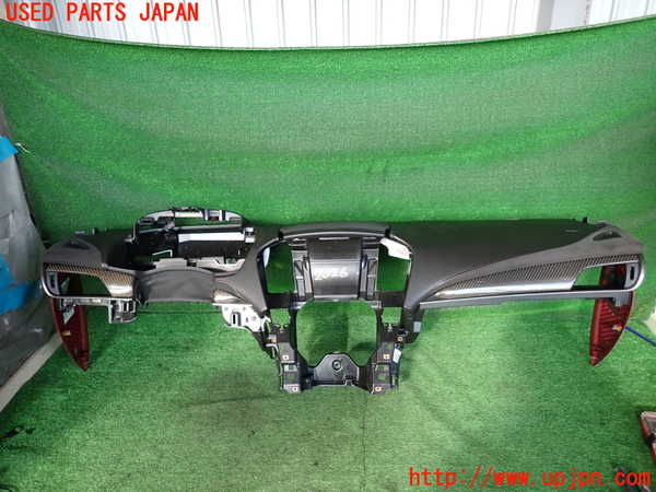 2UPJ-20267505]キャデラック・ATS(A1SL)ダッシュボード 中古_m0001.jpg