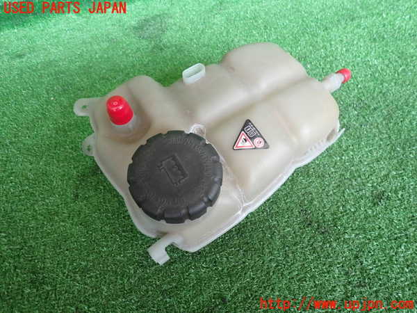 5UPJ-20282410]ベンツ B180(247084)ラジエータータンク 中古 【W247】_m0001.jpg