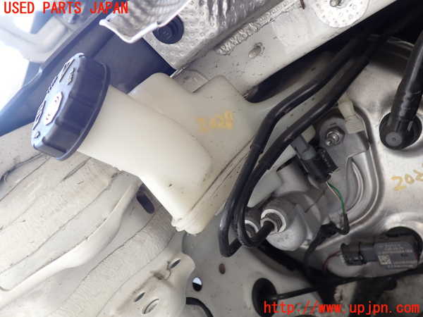 2UPJ-20284050]ベンツ B180(247084)ブレーキマスターシリンダー 中古 【W247】_m0001.jpg