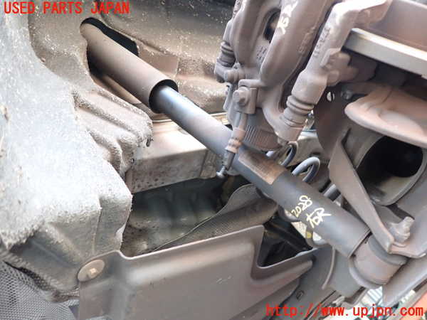 2UPJ-20285070]ベンツ B180(247084)右リアショックアブソーバー 中古 【W247】_m0001.jpg