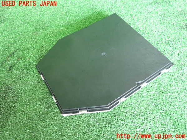 5UPJ-20286147]ベンツ B180(247084)コンピューター2 中古 【W247】_m0002.jpg