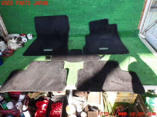 2UPJ-20287800]ベンツ B180(247084)フロアマット 中古 【W247】_m0001.jpg