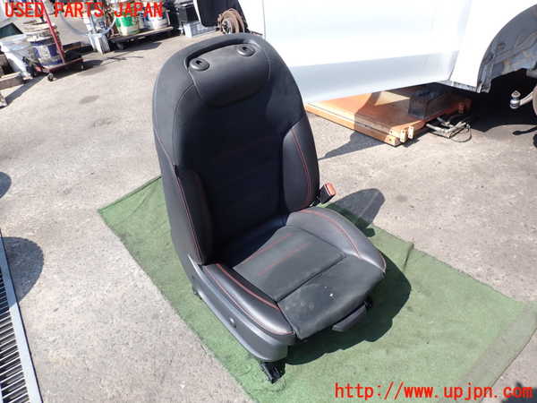 5UPJ-20287035]ベンツ B180(247084)運転席シート 中古 【W247】_m0001.jpg