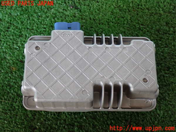 5UPJ-20296525]ハイエースバン200系(KDH206V)アンプ (1402007641)中古_m0003.jpg