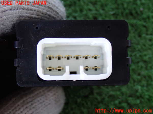 5UPJ-20296146]ハイエースバン200系(KDH206V)コンピューター1 (RELAY BACK DOOR CLOSER)(85976-26060)中古_m0002.jpg