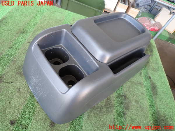 5UPJ-20297540]ハイエースバン200系(KDH206V)センターコンソール 中古_m0003.jpg