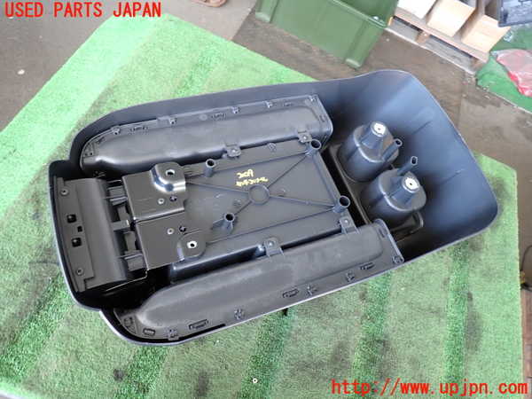 5UPJ-20297540]ハイエースバン200系(KDH206V)センターコンソール 中古_m0004.jpg
