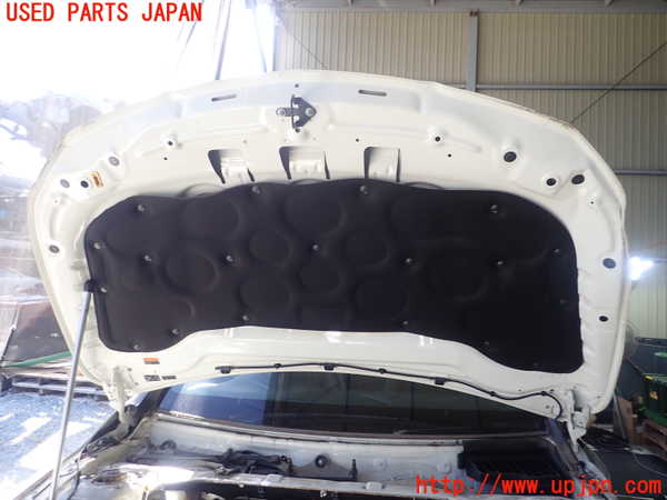 5UPJ-20301060]ベンツ CLA180 C117(117342)ボンネットフード 中古_m0003.jpg