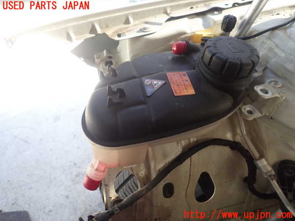 5UPJ-20302410]ベンツ CLA180 C117(117342)ラジエータータンク 中古_m0001.jpg
