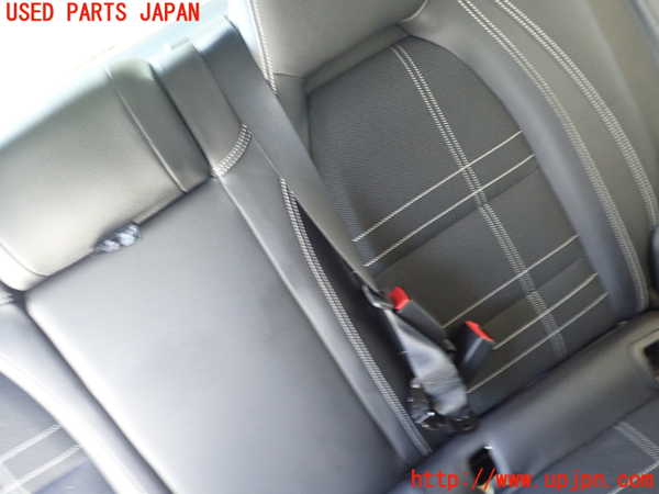 5UPJ-20307385]ベンツ CLA180 C117(117342)リアシート 中古_m0005.jpg