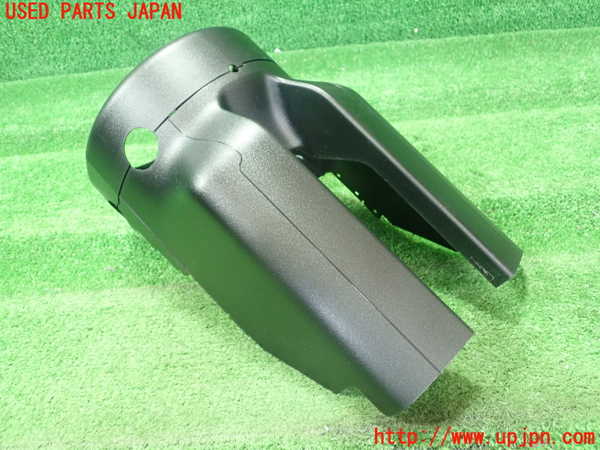 5UPJ-20307905]ベンツ CLA180 C117(117342)コラムカバー 中古_m0003.jpg