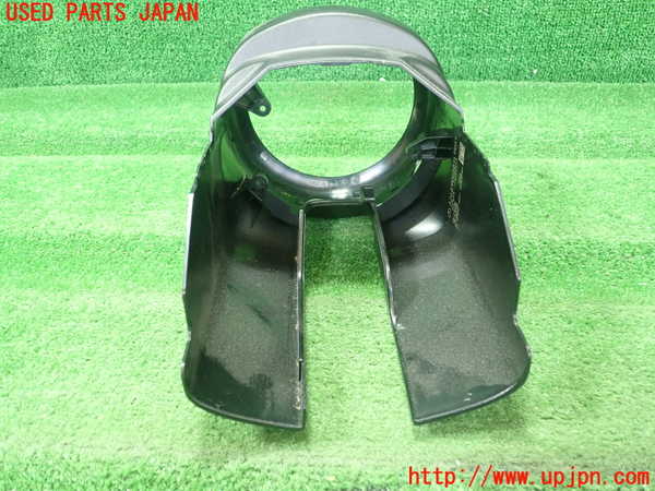 5UPJ-20307905]ベンツ CLA180 C117(117342)コラムカバー 中古_m0004.jpg