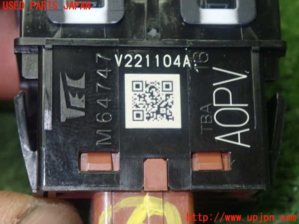 5UPJ-20316311]ステップワゴン スパーダ(RP6)スイッチ6 (VSC OFF) 中古_m0004.jpg