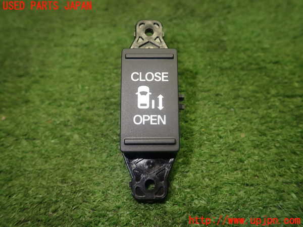5UPJ-20316312]ステップワゴン スパーダ(RP6)スイッチ7 (スライドドア) 中古_m0002.jpg