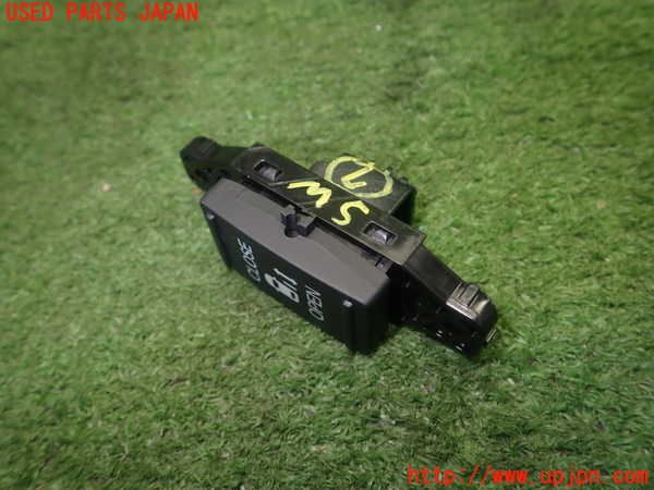 5UPJ-20316312]ステップワゴン スパーダ(RP6)スイッチ7 (スライドドア) 中古_m0003.jpg