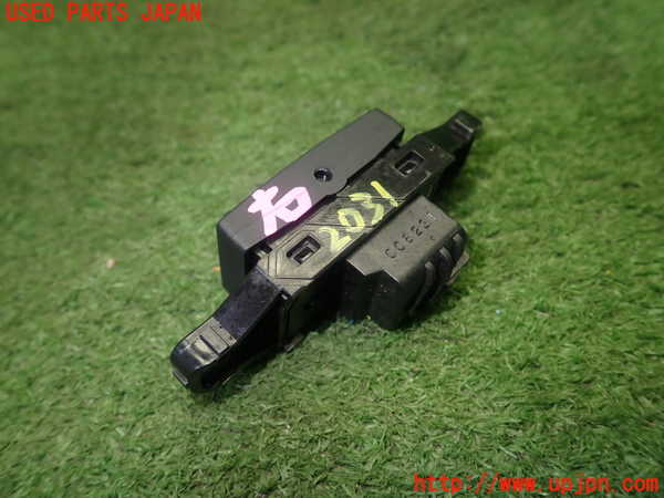 5UPJ-20316312]ステップワゴン スパーダ(RP6)スイッチ7 (スライドドア) 中古_m0004.jpg