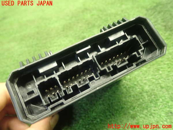 5UPJ-20316147]ステップワゴン スパーダ(RP6)コンピューター2 (38850-3T0-J010-M1) 中古_m0003.jpg