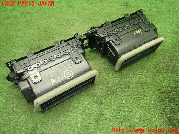 5UPJ-20317528]ステップワゴン スパーダ(RP6)エアコン吹き出し口3 (真中) 中古_m0003.jpg