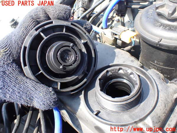 1UPJ-20322410]BMW 650i クーペ(EH48 E63)ラジエータータンク 中古_m0002.jpg