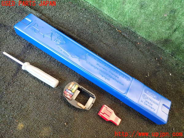 1UPJ-20327805]BMW 650i クーペ(EH48 E63)車載工具 中古_m0001.jpg