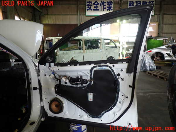 5UPJ-20331230]レジェンド ハイブリッド(KC2)右前ドア M814 中古_m0005.jpg