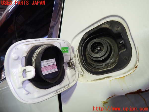 5UPJ-20331690]レジェンド ハイブリッド(KC2)フューエルリッド 中古_m0002.jpg
