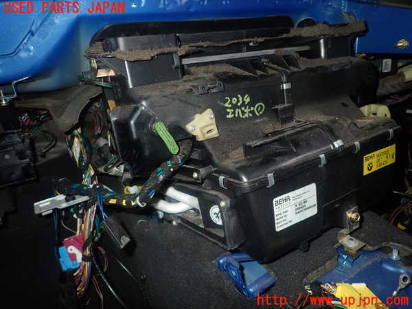 5UPJ-20346081]BMW Z3 ロードスター E36(CL20)エバポレーター1 中古_m0002.jpg