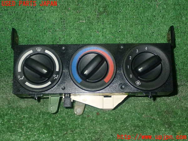1UPJ-20346066]BMW Z3 ロードスター E36(CL20)エアコンスイッチ1 中古_m0001.jpg