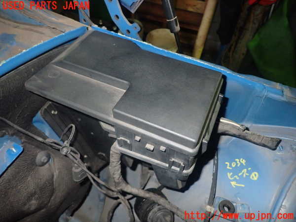 5UPJ-20346741]BMW Z3 ロードスター E36(CL20)ヒューズボックス1 中古_m0001.jpg