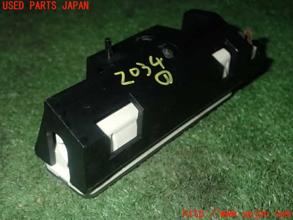 5UPJ-20346411]BMW Z3 ロードスター E36(CL20)ルームランプ1 (1列目) 中古_m0003.jpg