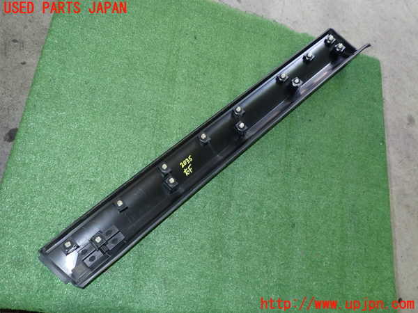 5UPJ-20351232]CX-5(KF2P)右前ドアパネル 中古_m0002.jpg