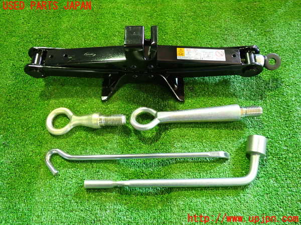2UPJ-20357805]CX-5(KF2P)車載工具 中古_m0001.jpg