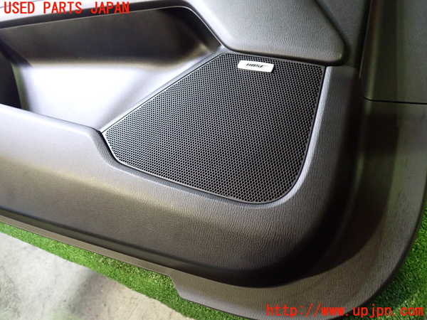 5UPJ-20351264]CX-5(KF2P)左前ドア内張り 中古_m0002.jpg