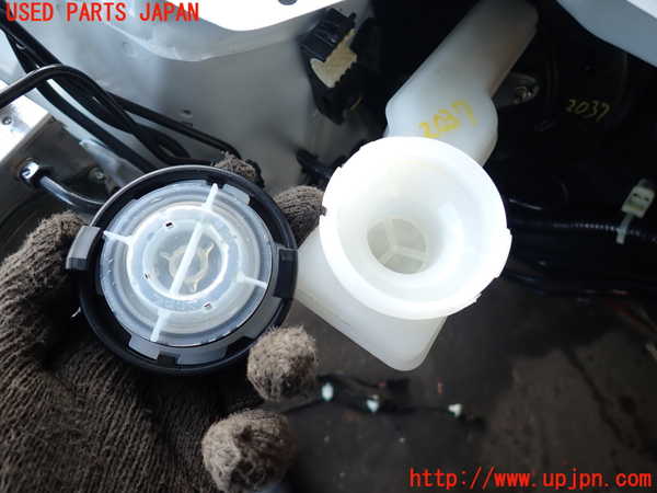 2UPJ-20374050]WR-V(DG5)ブレーキマスターシリンダー 中古_m0002.jpg