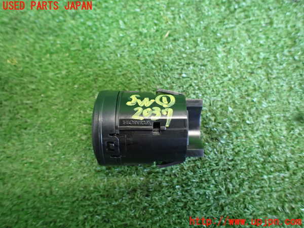 2UPJ-20376306]WR-V(DG5)スイッチ1 (メーター照度) 中古_m0001.jpg